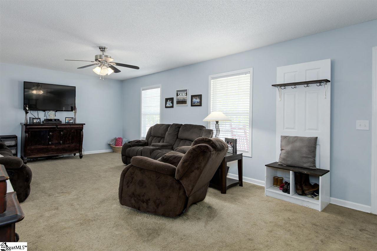 104 Gambrell Heights Honea Path, SC 29654 - Photo 3 of 27