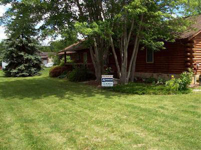 8521 Linden Road Swartz Creek, MI 48473 - Photo 2 of 12 20224792-1.JPG
