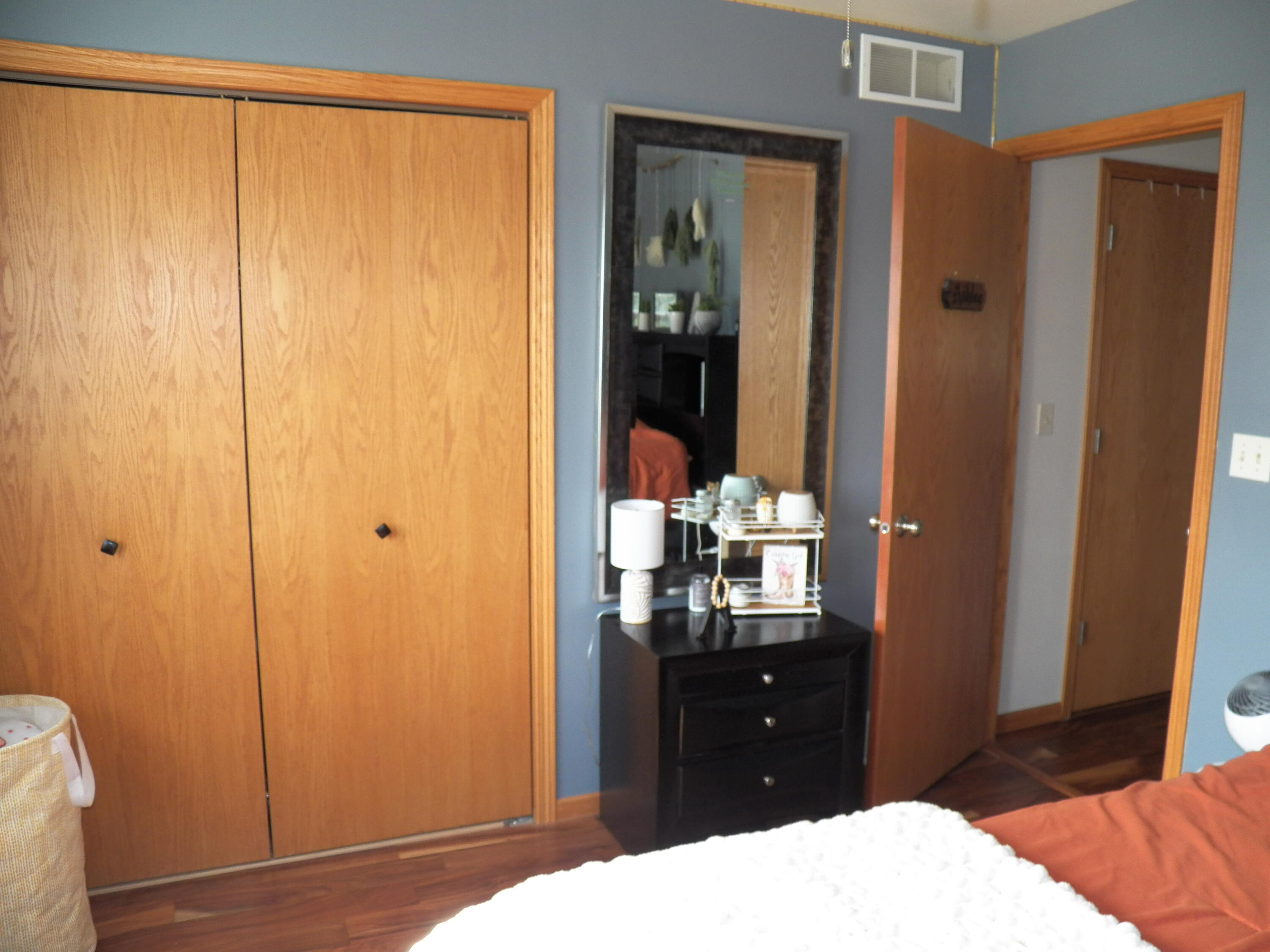4502 Ridge Court Manitowoc, WI 54220 - Photo 22 of 46 BR 2 View 3