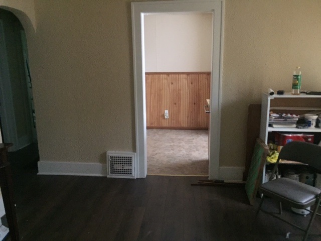 4225 Pengelly Road Flint, MI 48507 - Photo 13 of 27 31393368-12.JPG
