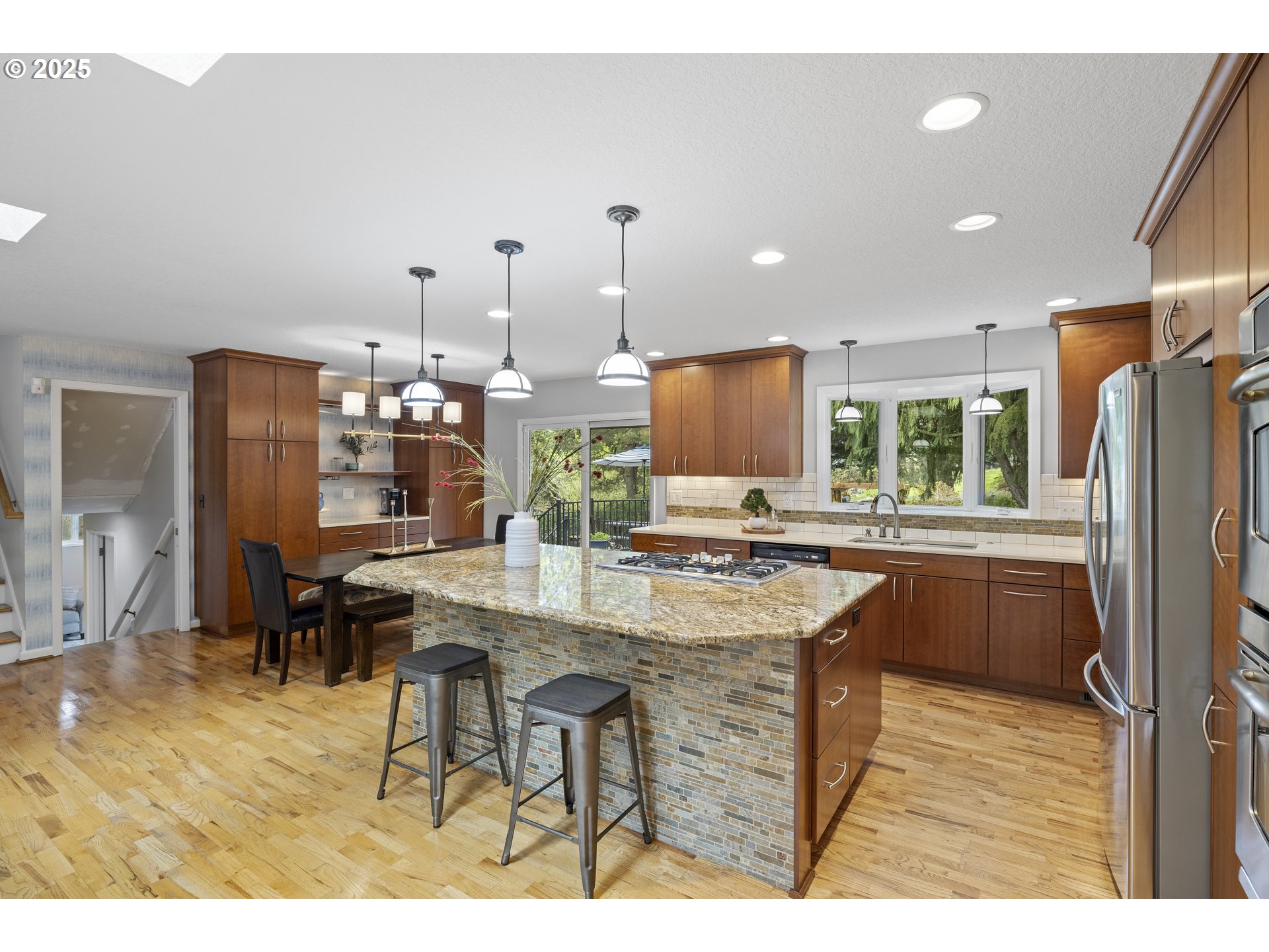 15105 Southwest Bull Mountain Road Portland, OR 97224 - Photo 14 of 48 Gallery Image 14