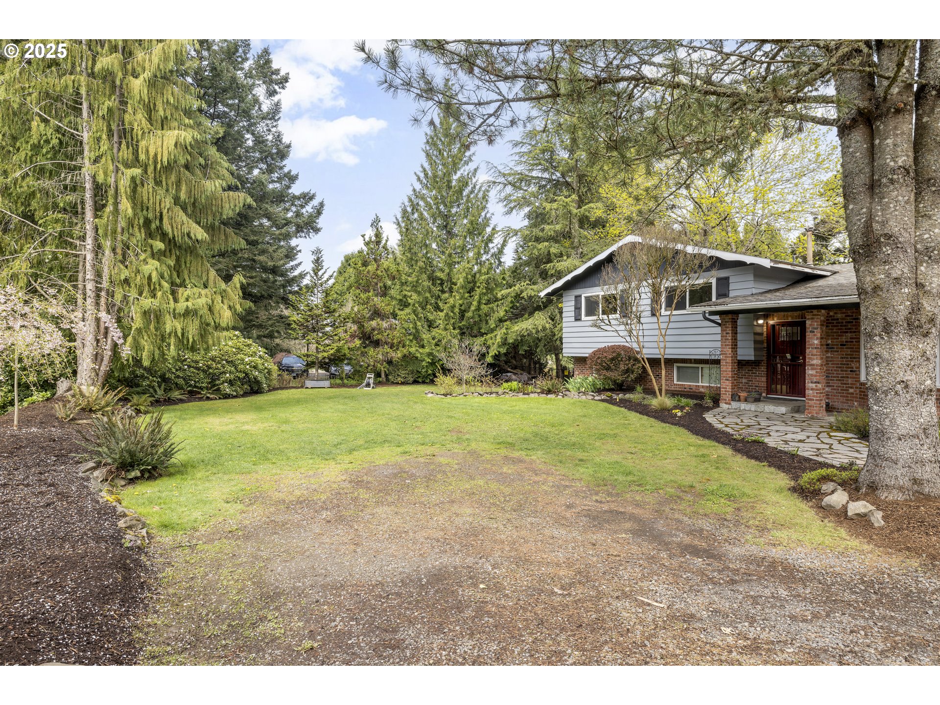 15105 Southwest Bull Mountain Road Portland, OR 97224 - Photo 3 of 48 Gallery Image 3