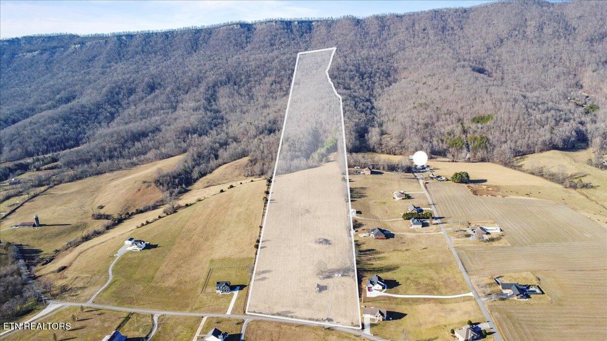 1203 Cross Valley Road La Follette, TN 37766 - Photo 12 of 14 12-ECEDF981-6DFA-4A67-AD07-89C585964EBE