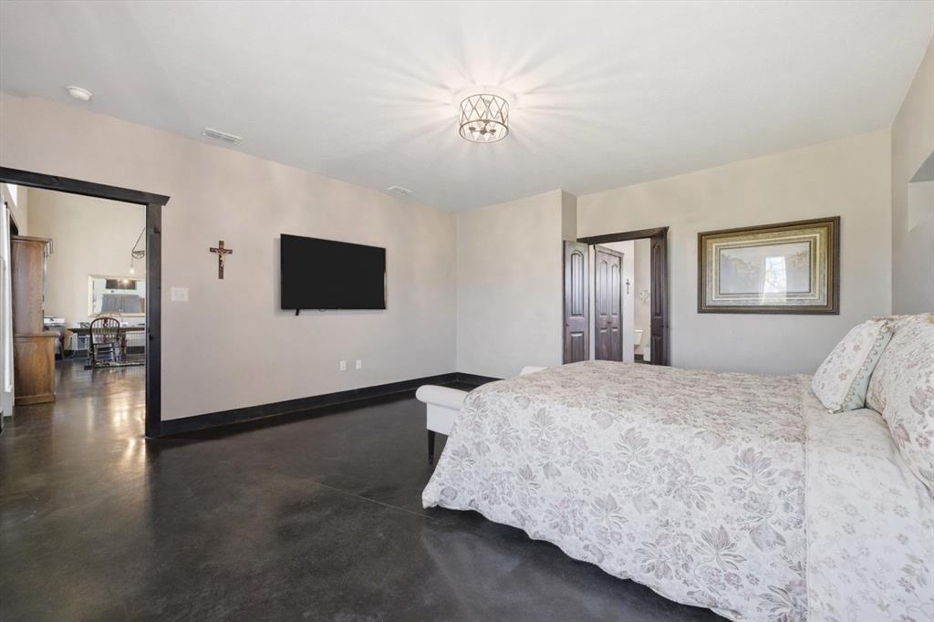 11110 Old Stoney Road Ponder, TX 76259 - Photo 18 of 34