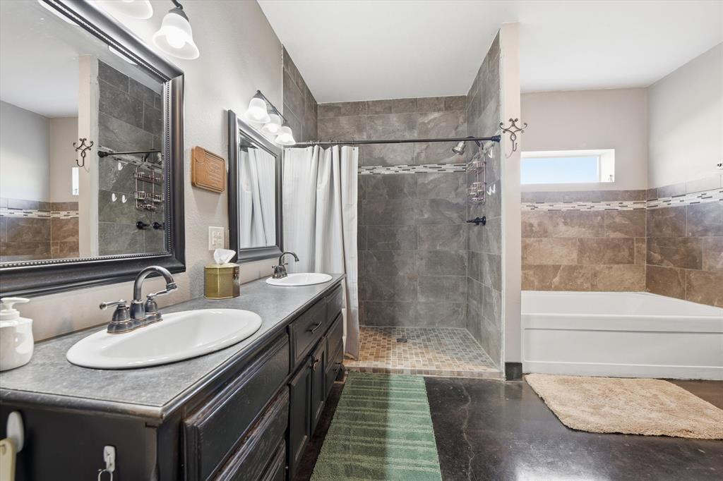 11110 Old Stoney Road Ponder, TX 76259 - Photo 20 of 34