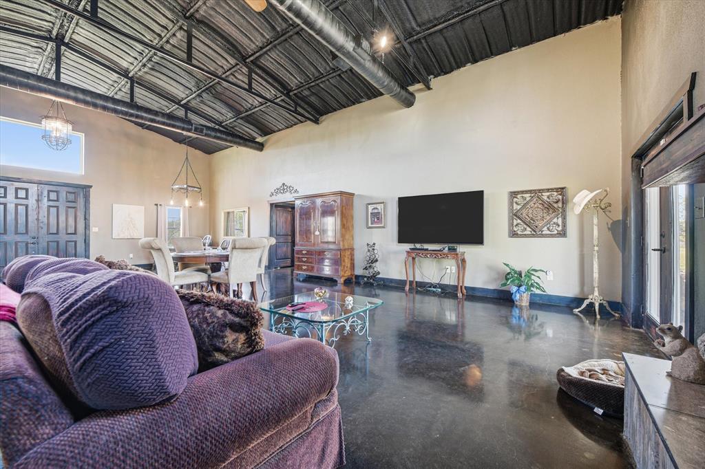 11110 Old Stoney Road Ponder, TX 76259 - Photo 5 of 34