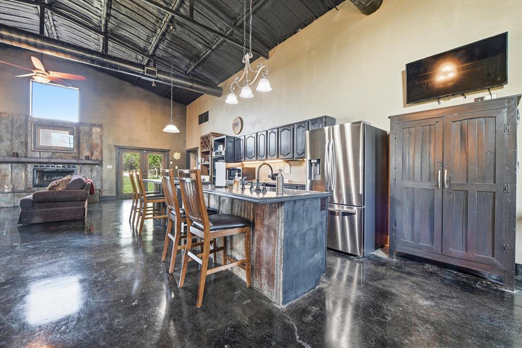 11110 Old Stoney Road Ponder, TX 76259 - Photo 7 of 34