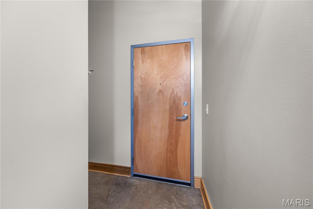 2201 Locust Street, Unit 301 St. Louis, MO 63103 - Photo 13 of 26