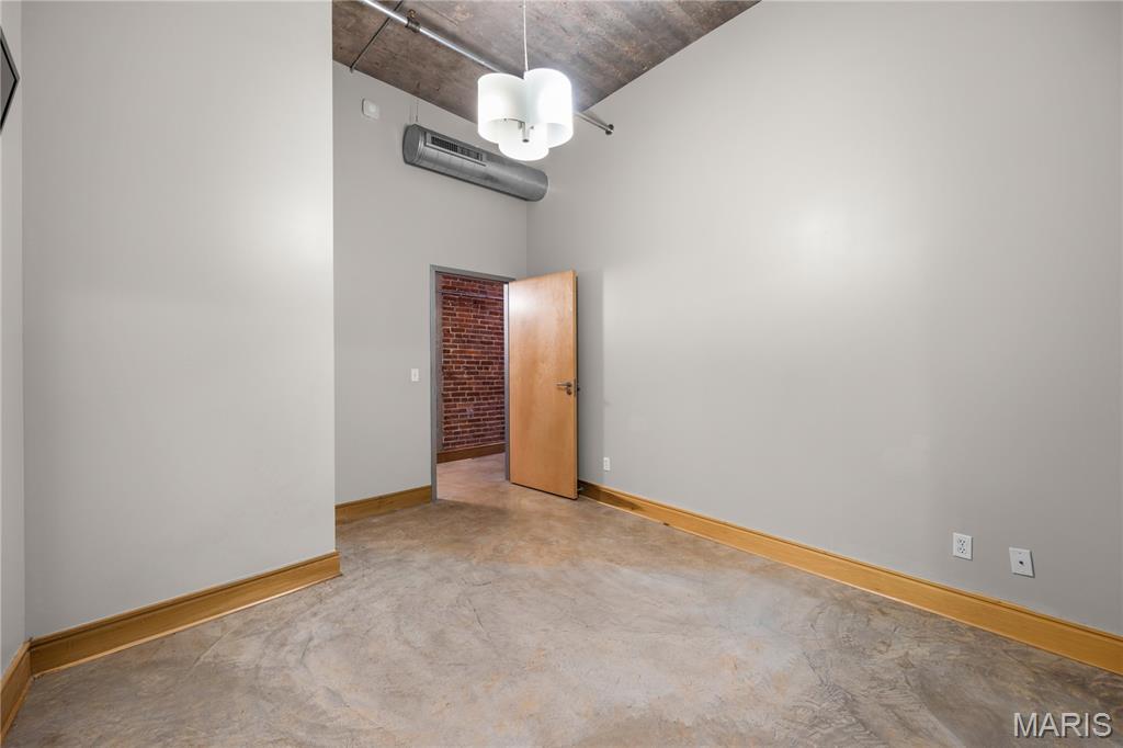 2201 Locust Street, Unit 301 St. Louis, MO 63103 - Photo 16 of 26