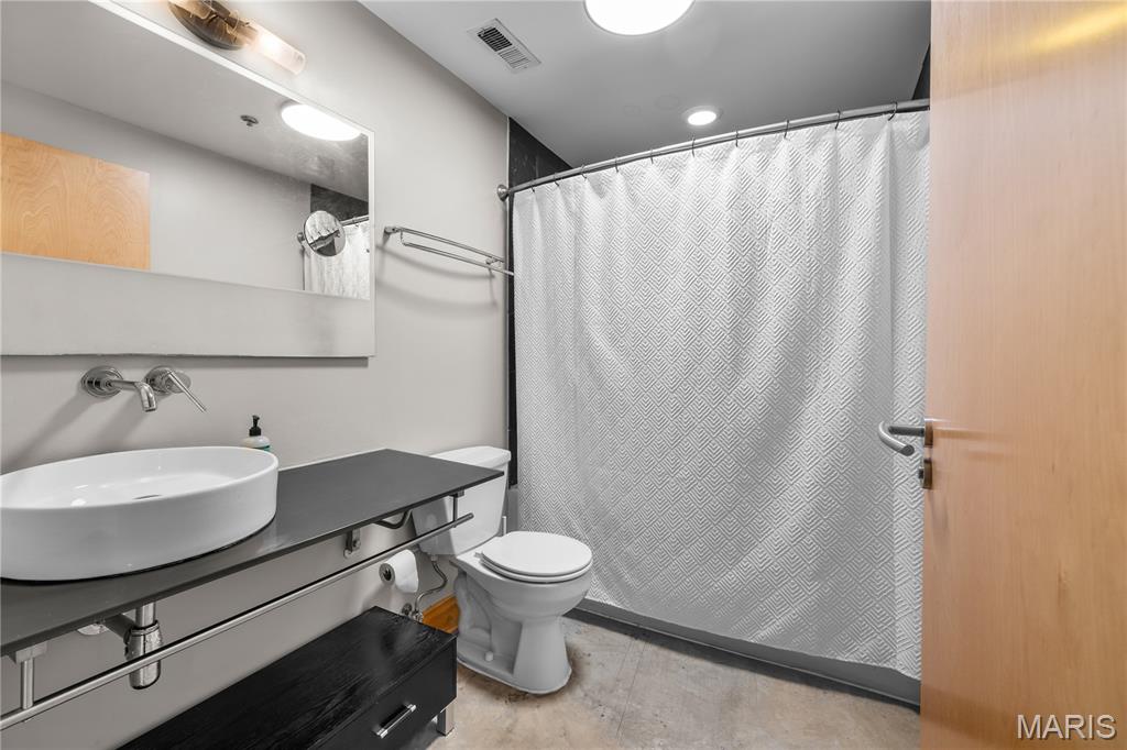 2201 Locust Street, Unit 301 St. Louis, MO 63103 - Photo 19 of 26