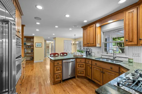 $825,000 | 4742 Gaywood Drive, Minnetonka, MN 55345