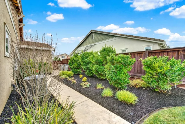 $795,000 | 953 Kennedy Drive, Winters, CA 95694