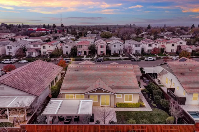 $795,000 | 953 Kennedy Drive, Winters, CA 95694