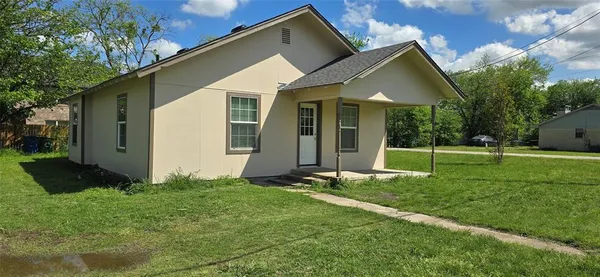 $189,900 | 800 North 4th Street, Sanger, TX 76266