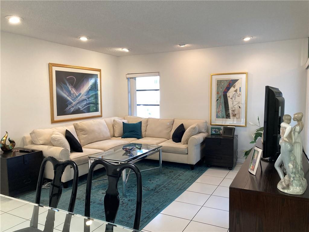 8797 Windrow Way, Unit 8797 Boca Raton, FL 33496 - Photo 36 of 38 Photo 36
