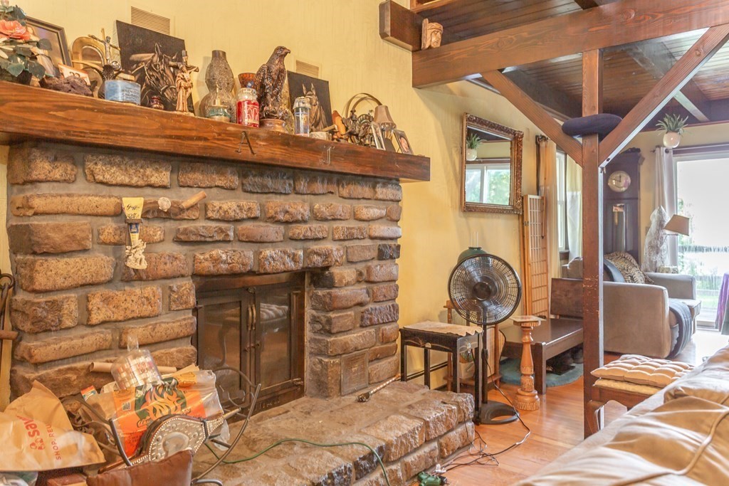 86 Restful Valley Road Tiverton, RI 02878 - Photo 3 of 28 Gallery Image 3