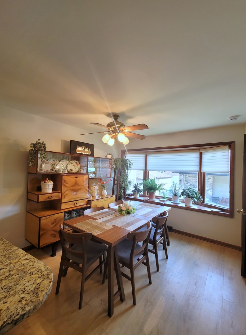 7043 40th Street Berwyn, IL 60402 - Photo 9 of 24