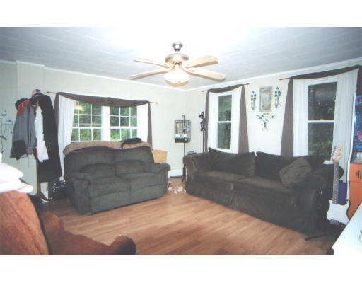 52 Mill Street Warren, MA 01083 - Photo 6 of 8 Gallery Image 6