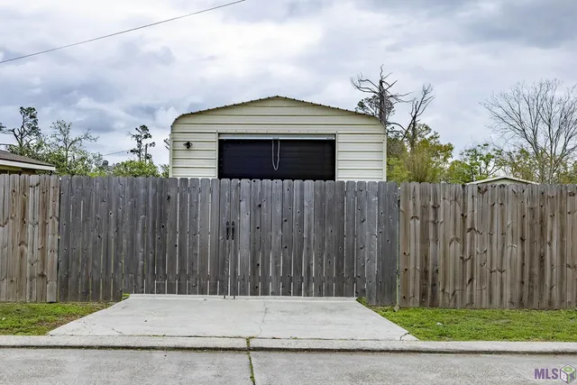 $215,000 | 9202 East Main Street, Houma, LA 70363