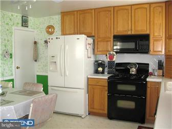 2849 Sebring Road Philadelphia, PA 19152 - Photo 7 of 12 Kitchen