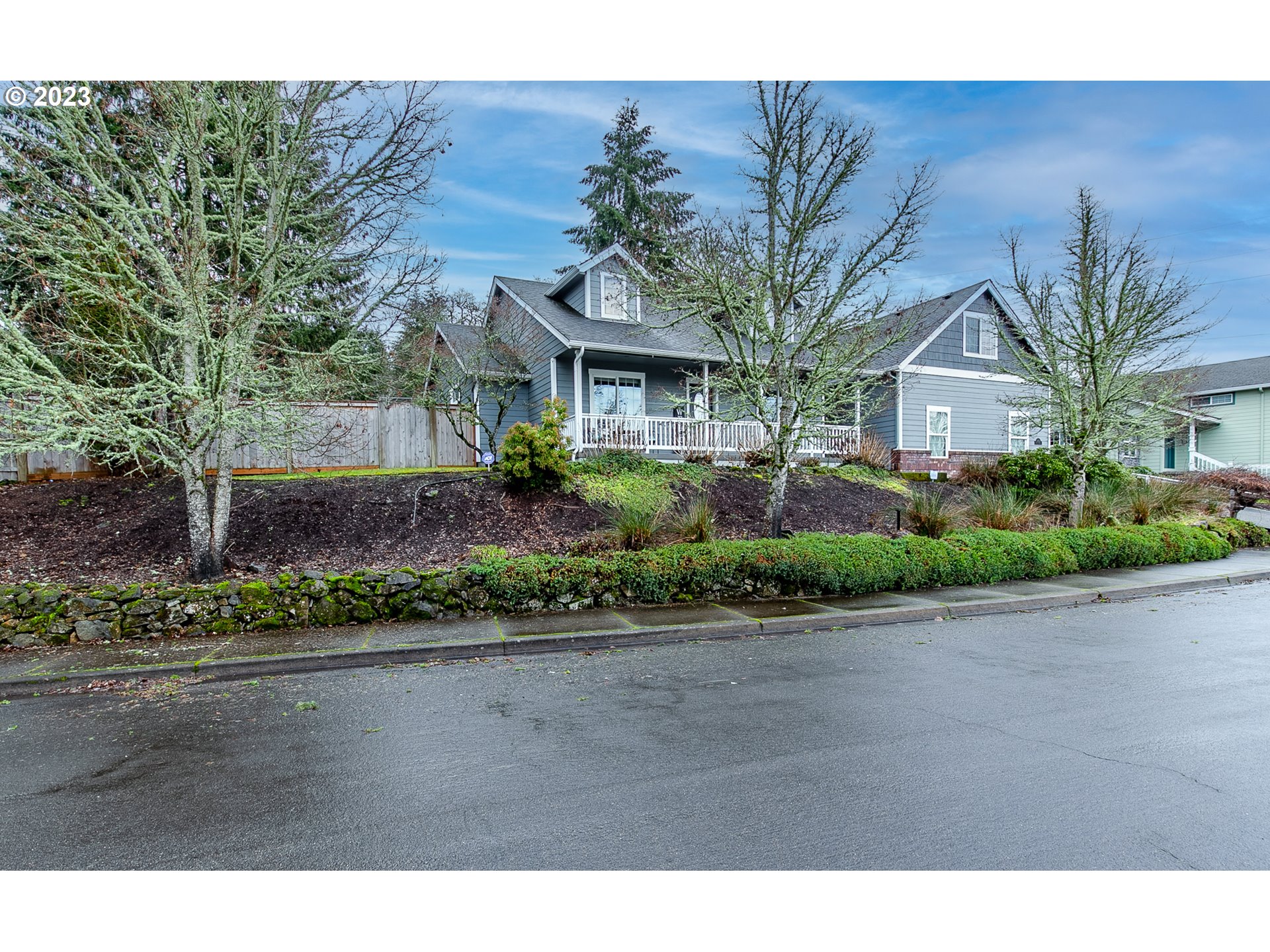 2353 35th Street Springfield, OR 97477 - Photo 2 of 32 a front view of house with a yard