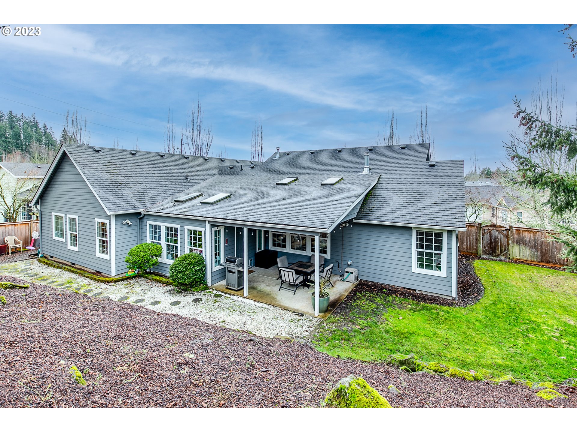2353 35th Street Springfield, OR 97477 - Photo 32 of 32 a front view of a house with garden