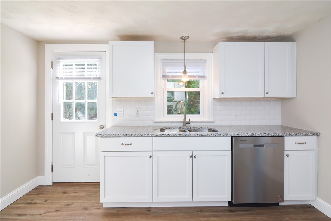 2190 West Shore Road Warwick, RI 02889 - Photo 14 of 43 Gallery Image 14