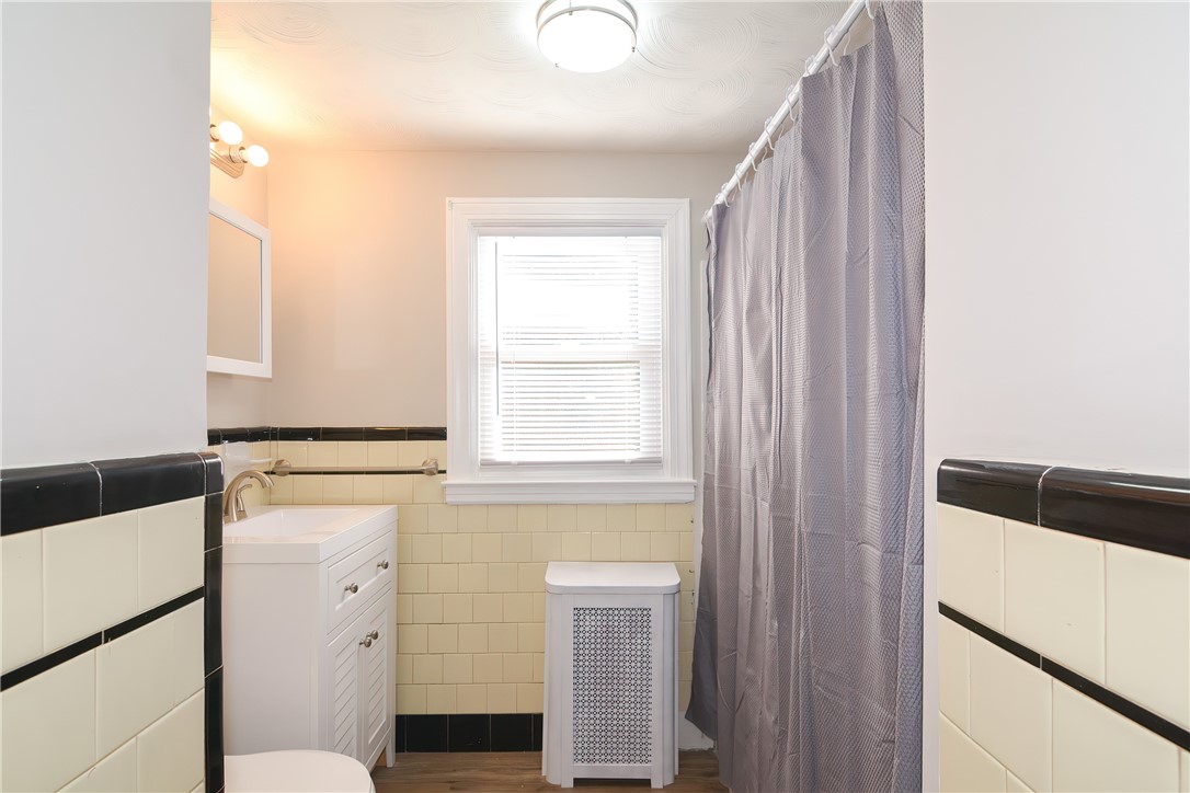 2190 West Shore Road Warwick, RI 02889 - Photo 21 of 43 Gallery Image 21