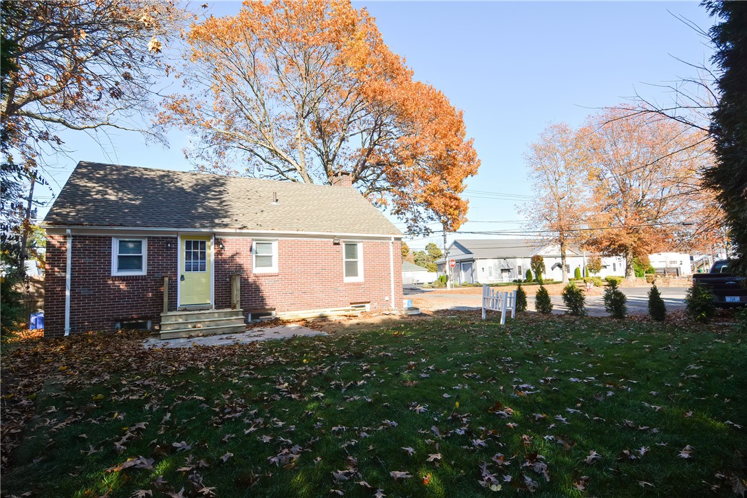 2190 West Shore Road Warwick, RI 02889 - Photo 42 of 43 Gallery Image 42