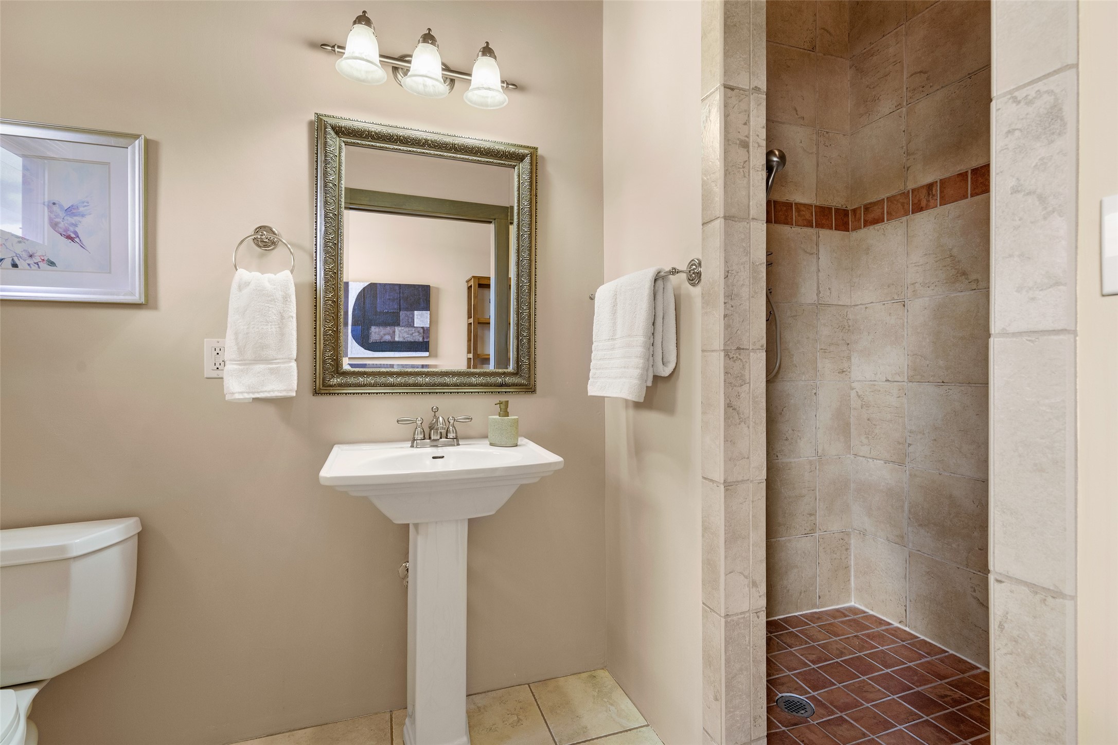 15 Rancho Mañana Santa Fe, NM 87506 - Photo 24 of 27 Casita guest bath