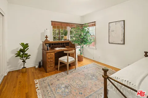 $2,650,000 | 219 Entrada Drive, Santa Monica, CA 90402