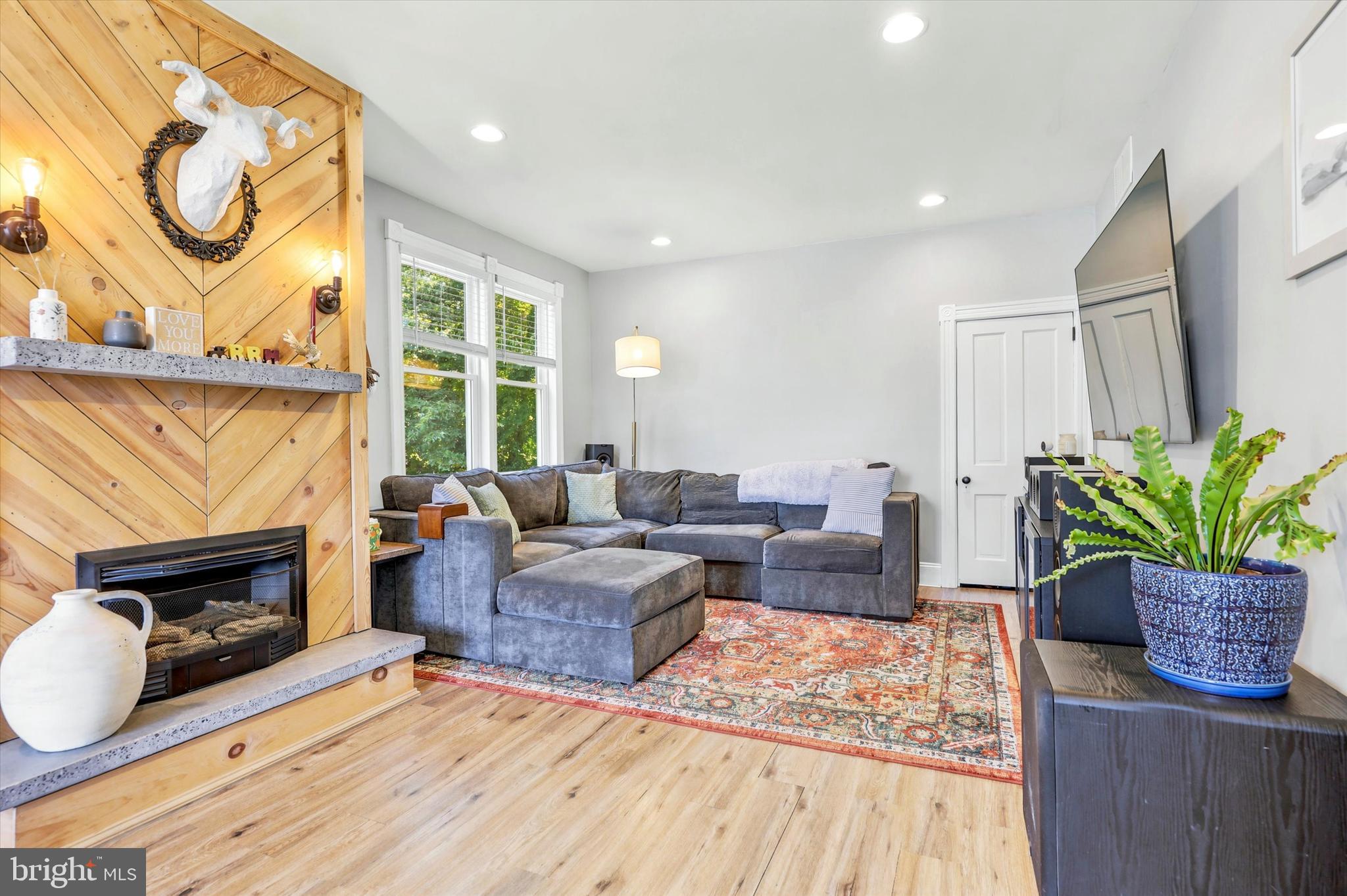 303 Warwick Road Magnolia, NJ 08049 - Photo 6 of 39