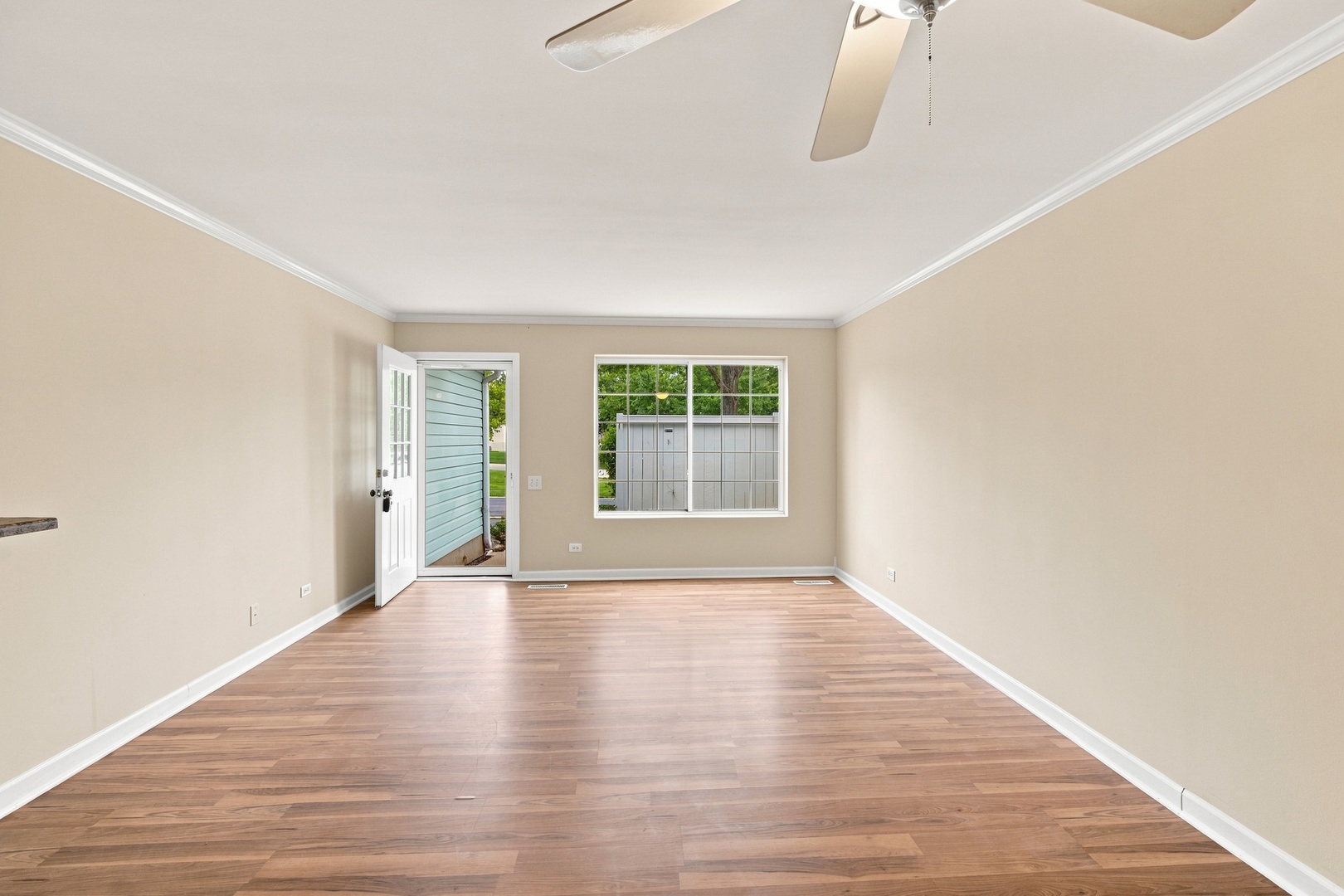 1424 Normantown Road Naperville, IL 60564 - Photo 6 of 23 Gallery Image 6