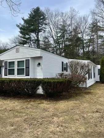 $280,000 | 43 St James Circle, Hudson, MA 01749