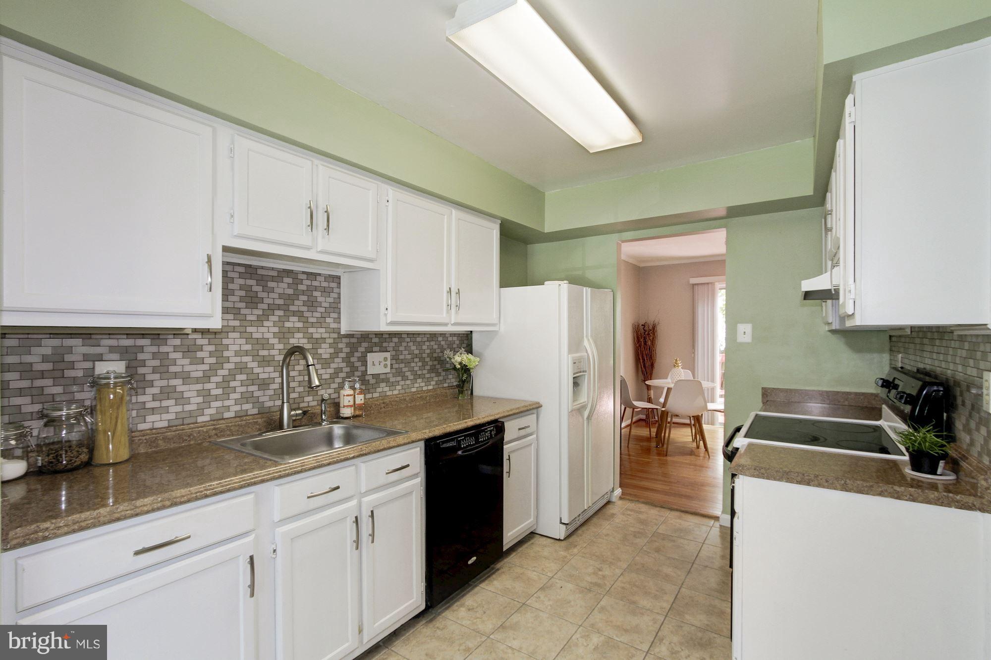 14946 Ladymeade Circle Silver Spring, MD 20906 - Photo 9 of 25 Kitchen with nice updates