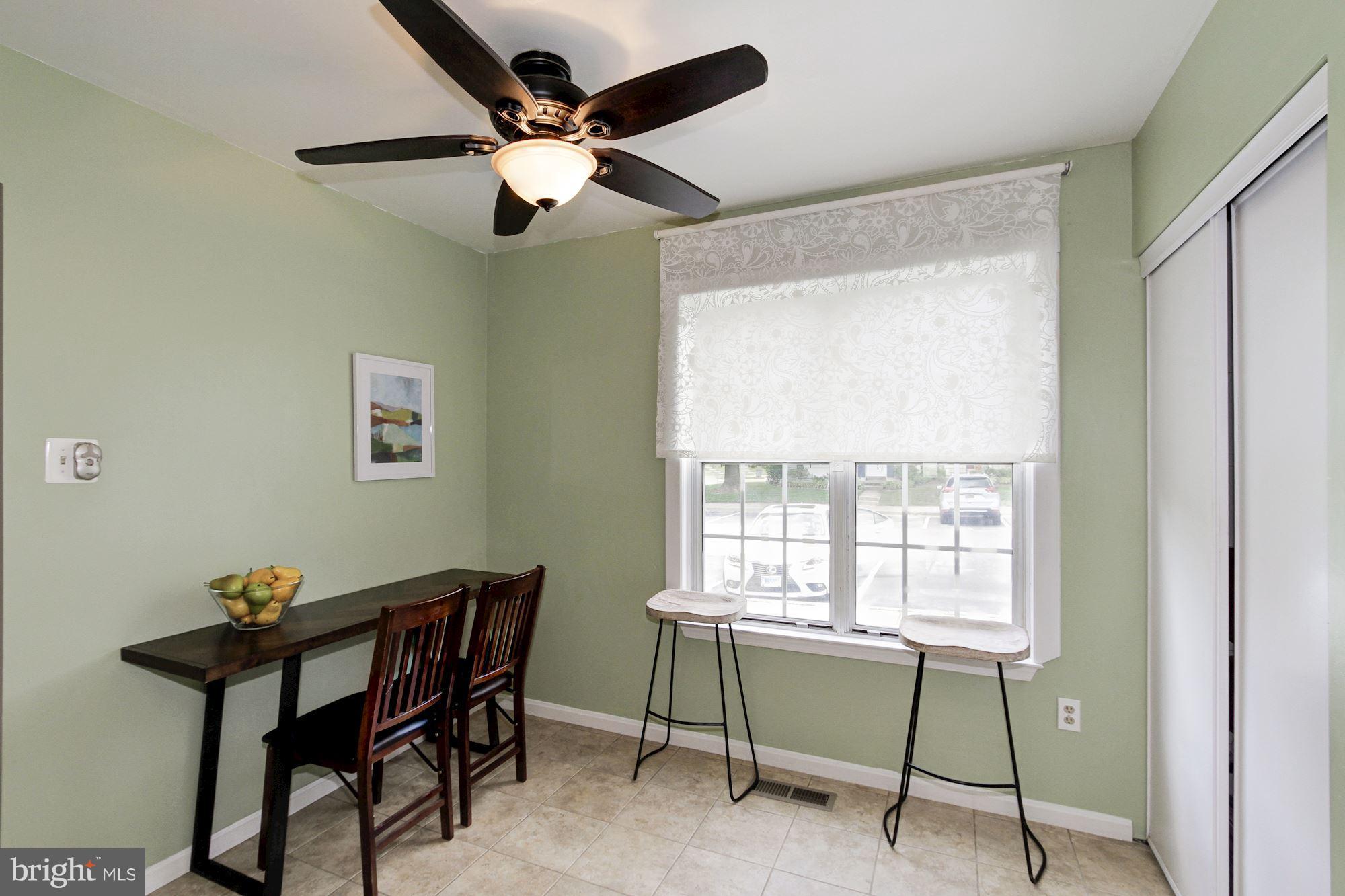 14946 Ladymeade Circle Silver Spring, MD 20906 - Photo 10 of 25 Spacious Table Space Kitchen