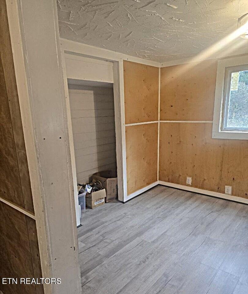 147 Highway 107 Del Rio, TN 37727 - Photo 12 of 17