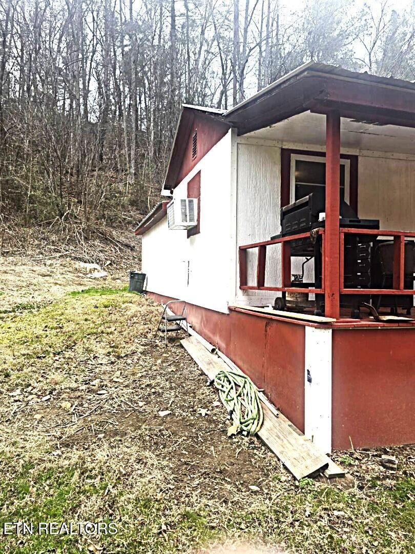 147 Highway 107 Del Rio, TN 37727 - Photo 15 of 17