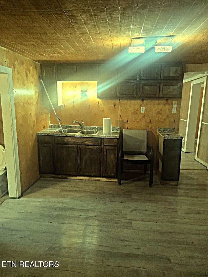 147 Highway 107 Del Rio, TN 37727 - Photo 6 of 17