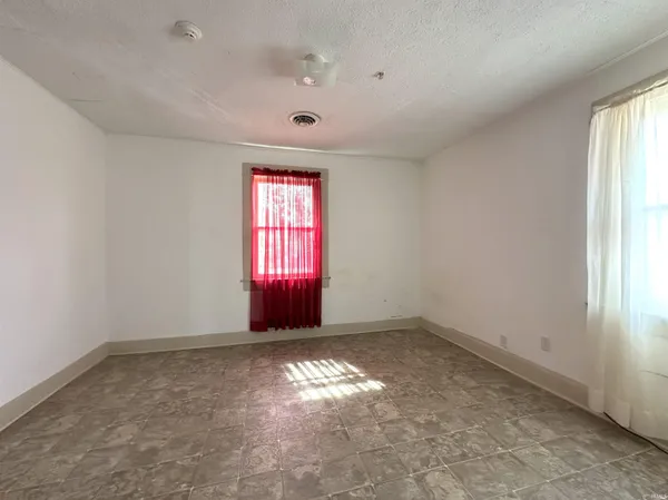 $219,900 | 205 North Main Street, Spencer, IN 47460