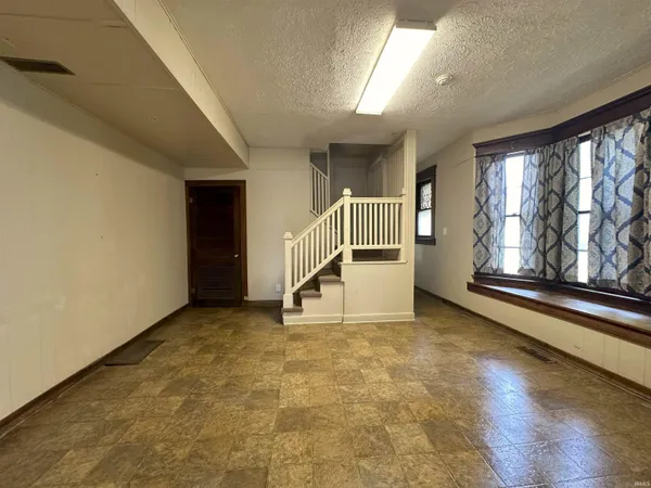 $219,900 | 205 North Main Street, Spencer, IN 47460