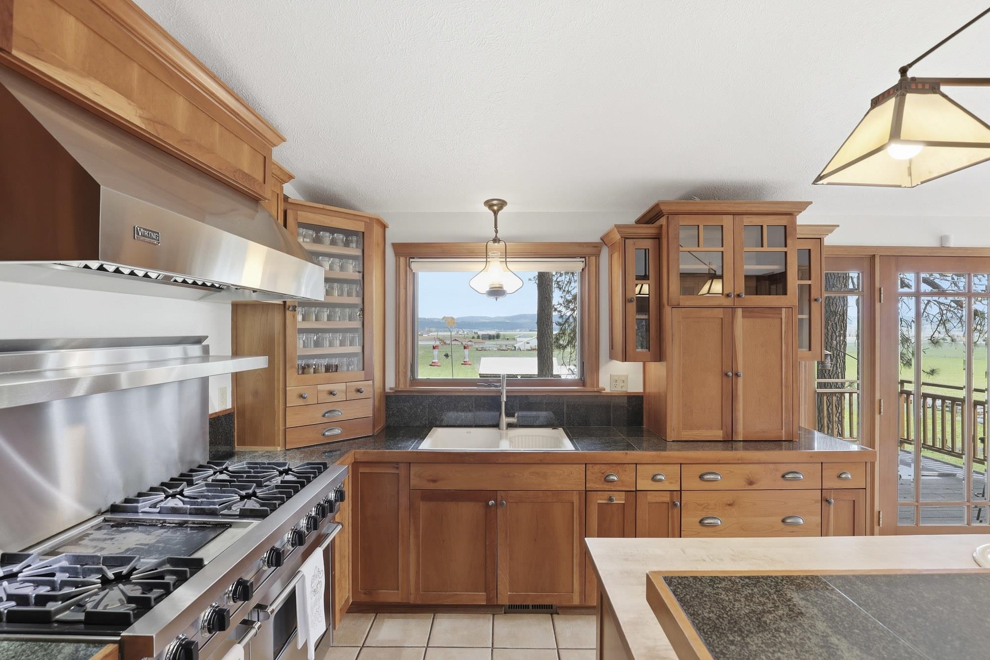 12504 North Fairview Road Mead, WA 99021 - Photo 10 of 50