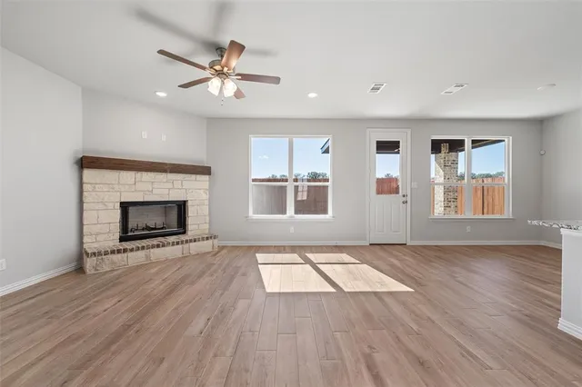 $387,900 | 1240 Colca Drive, Springtown, TX 76082