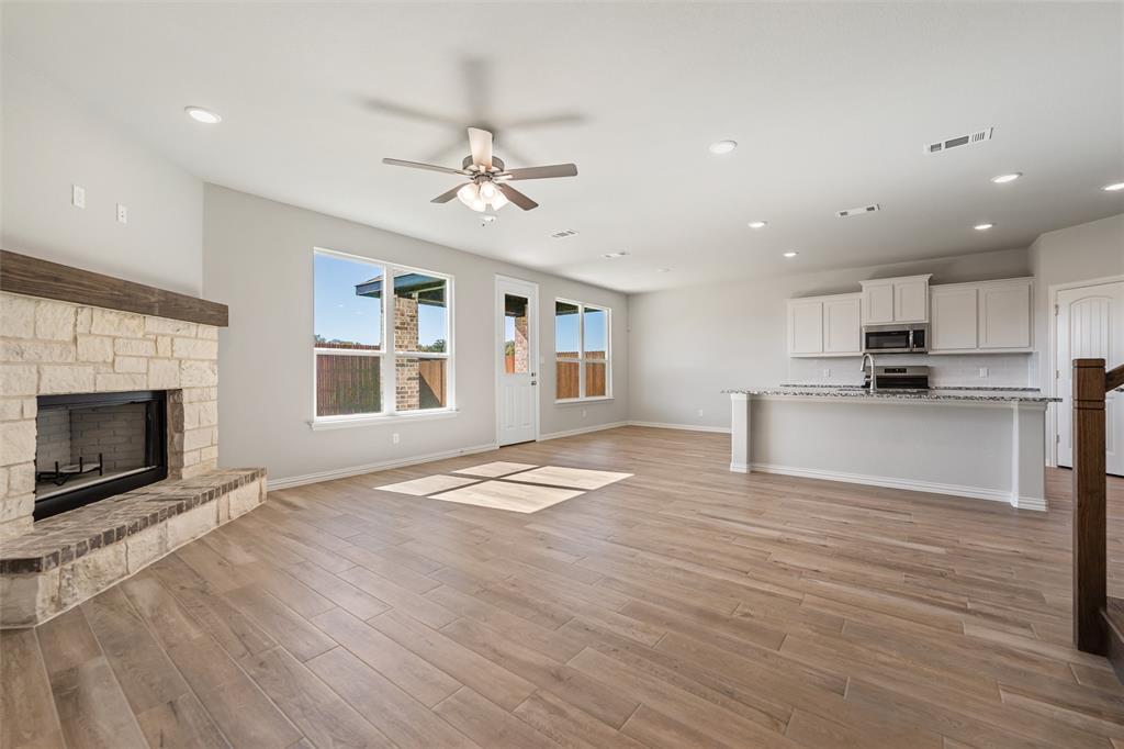 1240 Colca Drive Springtown, TX 76082 - Photo 20 of 40