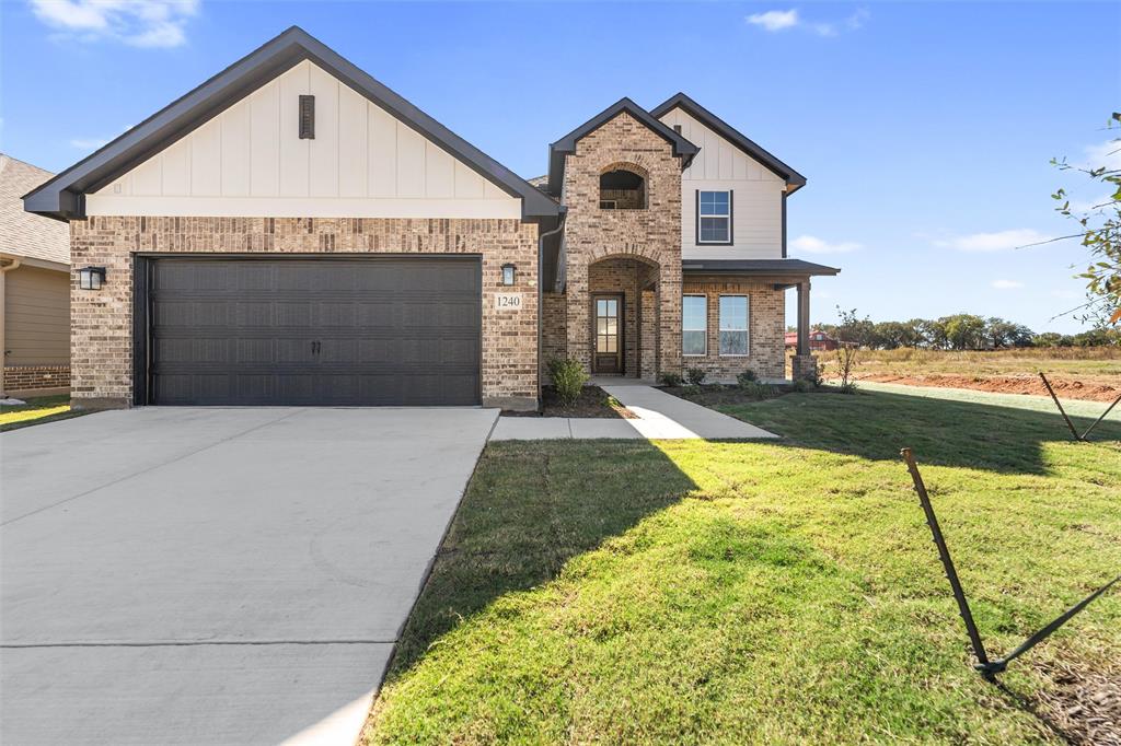 1240 Colca Drive Springtown, TX 76082 - Photo 3 of 40