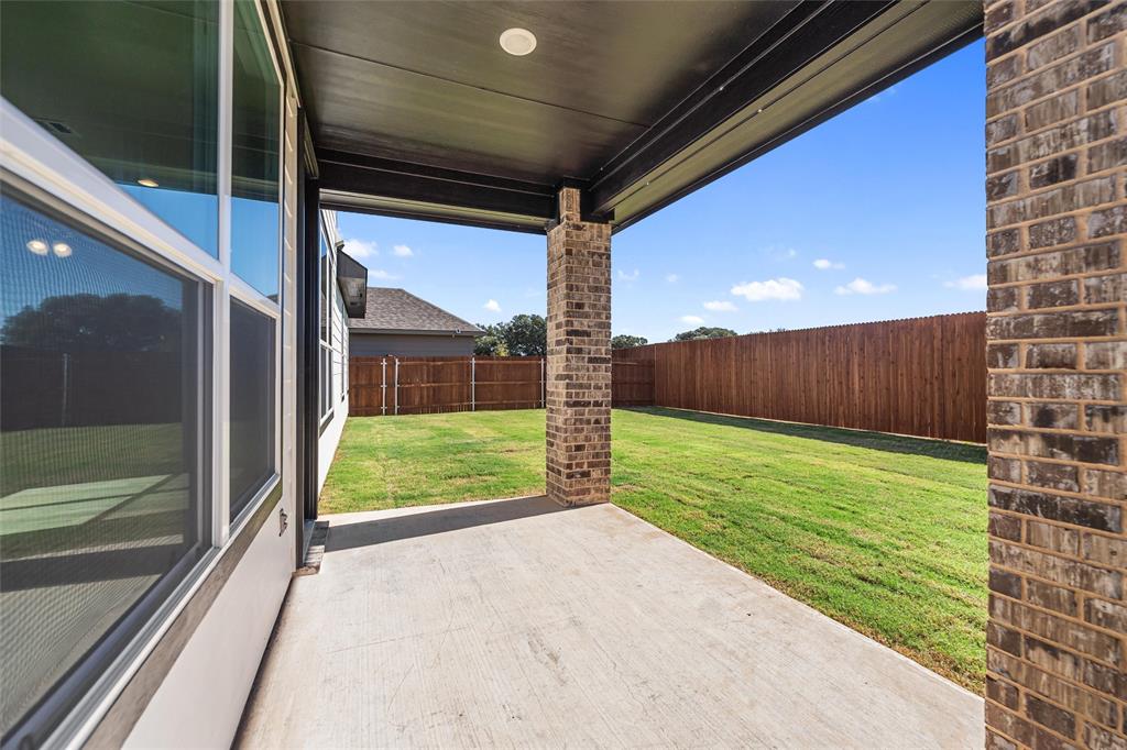 1240 Colca Drive Springtown, TX 76082 - Photo 37 of 40