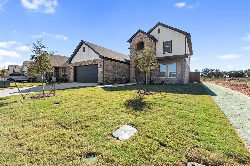 1240 Colca Drive Springtown, TX 76082 - Photo 5 of 40