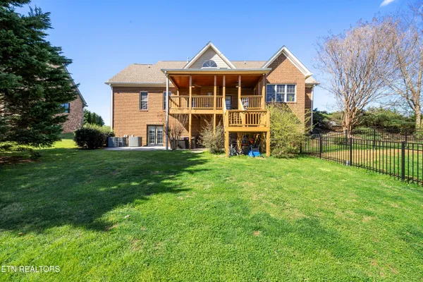 $899,900 | 6736 Ingleside Lane, Knoxville, TN 37924