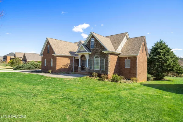 $899,900 | 6736 Ingleside Lane, Knoxville, TN 37924