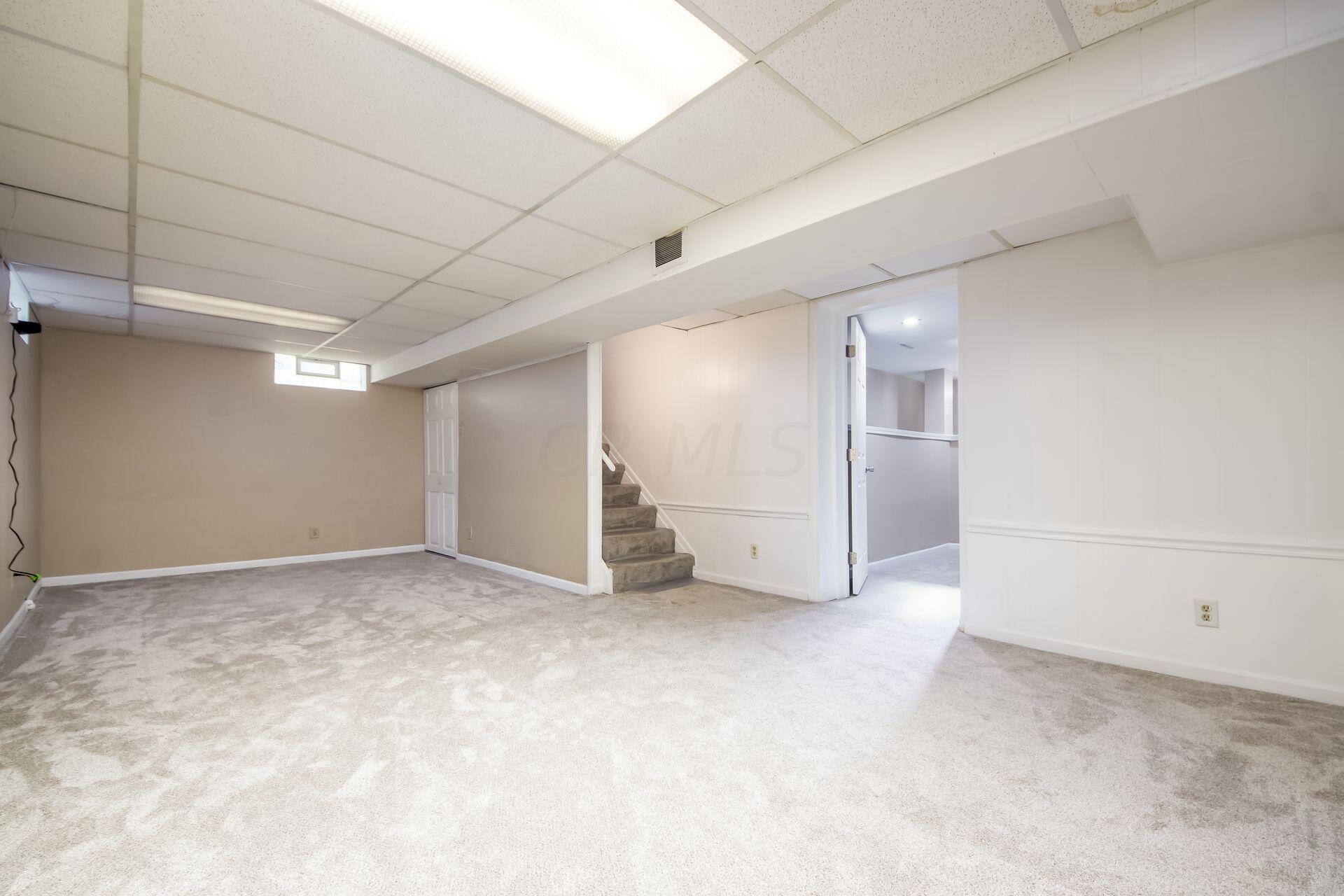 1466 Fullen Road Columbus, OH 43229 - Photo 24 of 35 006_aa8_M 1466 Fullen005-Edit